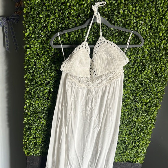 lilbetter women's beach crochet backless bohemian halter maxi long dress White Crocheted Dress Women L Halter Maxi Long Backless Boho Beach  Lilbetter NEW